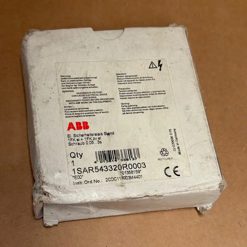 ABB – 1SAR543320R0003 – Electronic Safety Relay Module