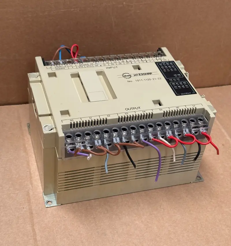 Häwa – E20HRP – Hitachi Compact PLC Controller Module, 12 DC In / 8 Relay Out