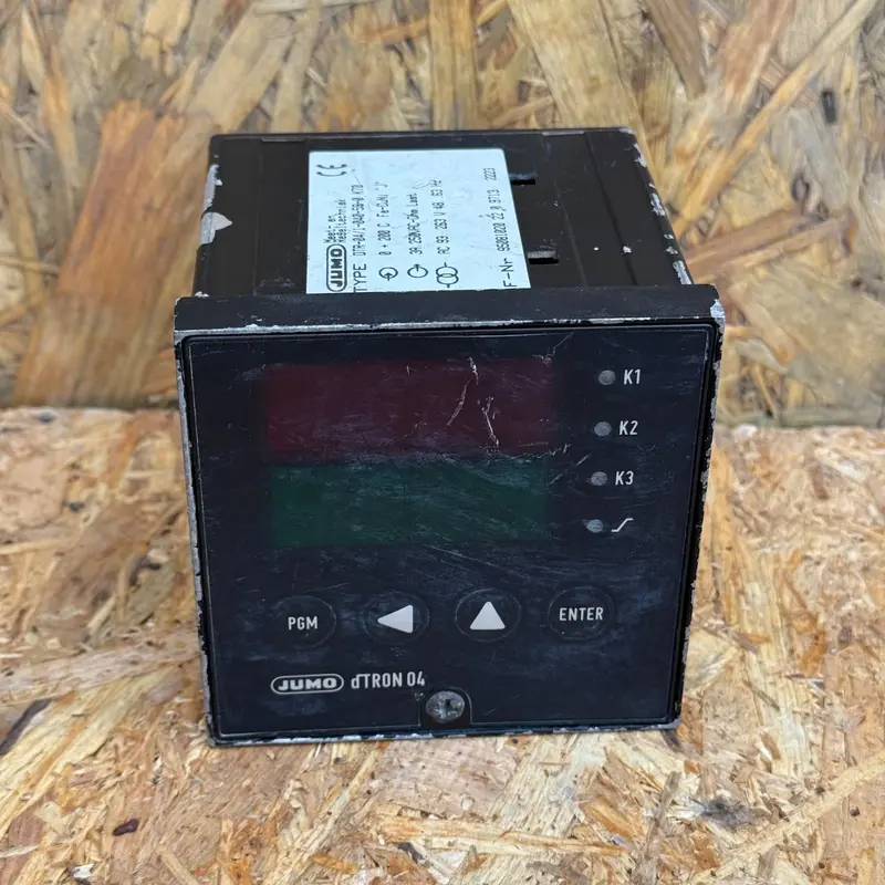 Jumo – DTR-04/1-040-59-0 K70 (dTRON 04) – Microprocessor Temperature Controller