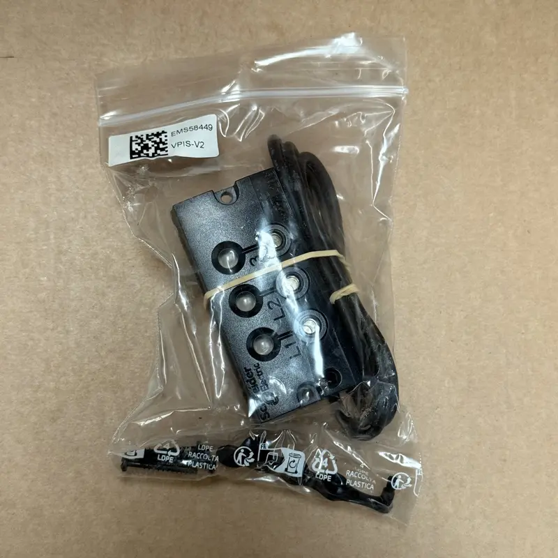 Schneider Electric – EMS58449 – Voltage Indication