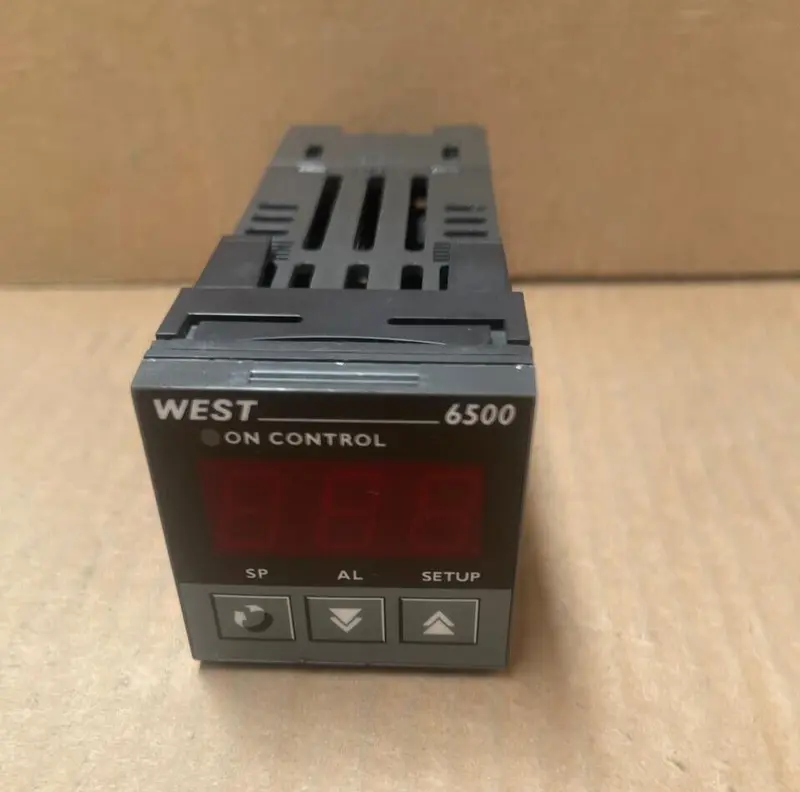 West Instruments - N6500 Z211000 - Single Loop Temperature Controller