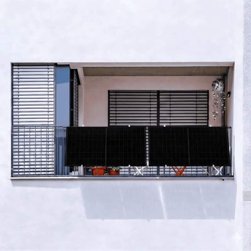 Yuma Balcony (960) Deep Black